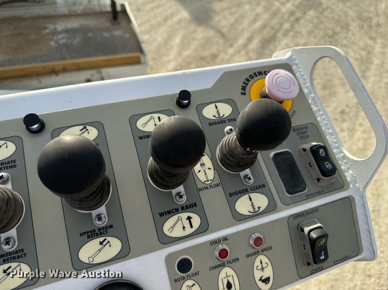 image for item DX3730 2007 International 7300 digger derrick truck