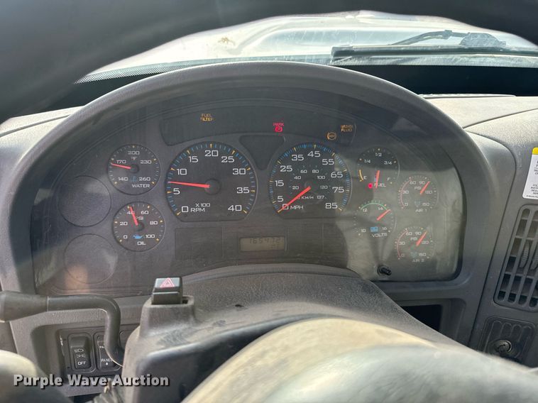 image for item DX3730 2007 International 7300 digger derrick truck