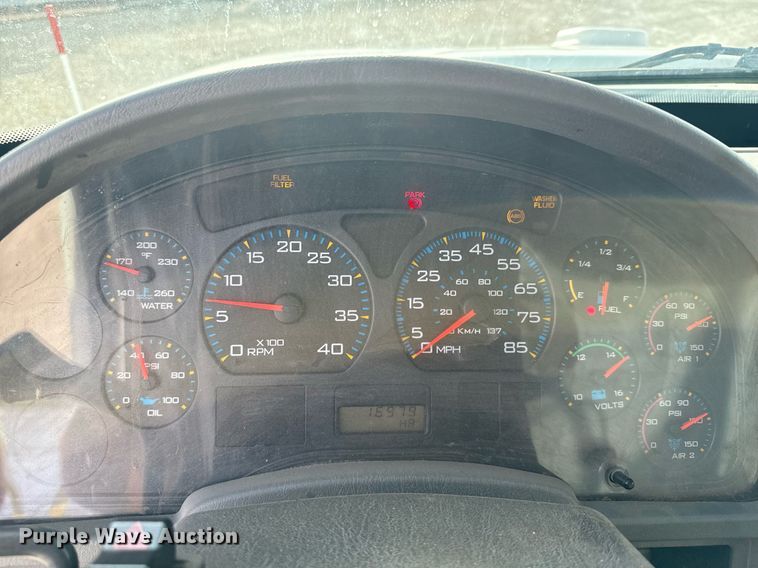 image for item DX3730 2007 International 7300 digger derrick truck