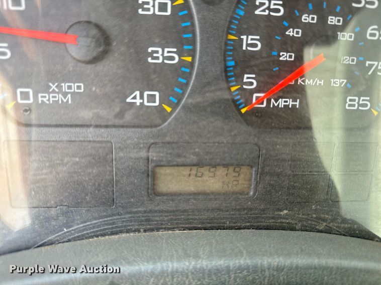 image for item DX3730 2007 International 7300 digger derrick truck