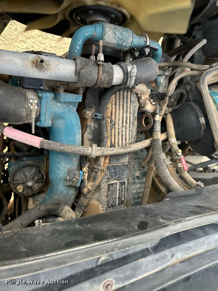 image for item DX3730 2007 International 7300 digger derrick truck