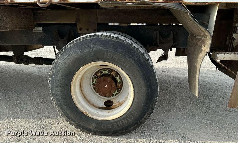 image for item DX3730 2007 International 7300 digger derrick truck