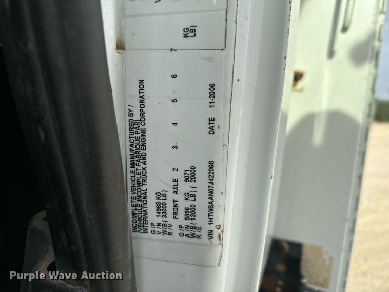 image for item DX3730 2007 International 7300 digger derrick truck