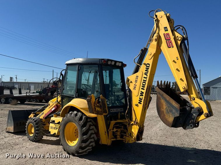 image for item DX3732 New Holland B95 backhoe