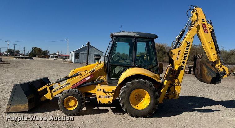 image for item DX3732 New Holland B95 backhoe