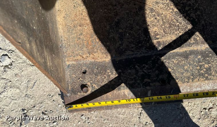 image for item DX3732 New Holland B95 backhoe