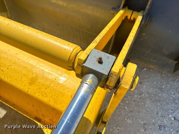 image for item DX3732 New Holland B95 backhoe