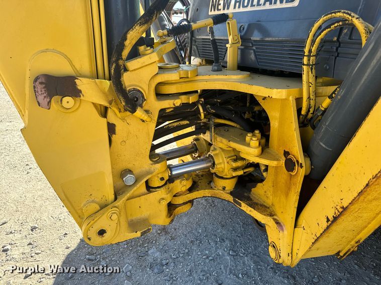 image for item DX3732 New Holland B95 backhoe