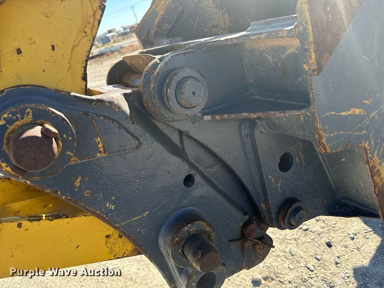 image for item DX3732 New Holland B95 backhoe