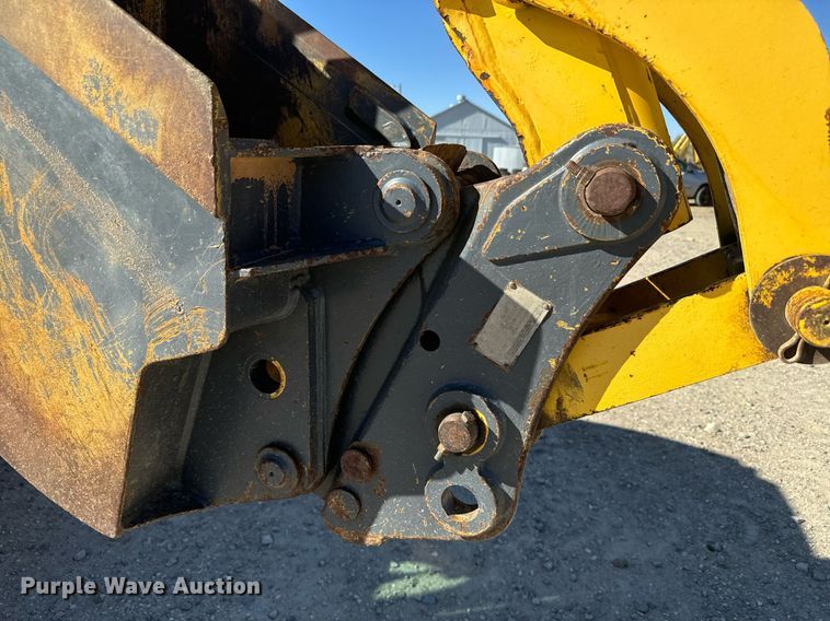 image for item DX3732 New Holland B95 backhoe