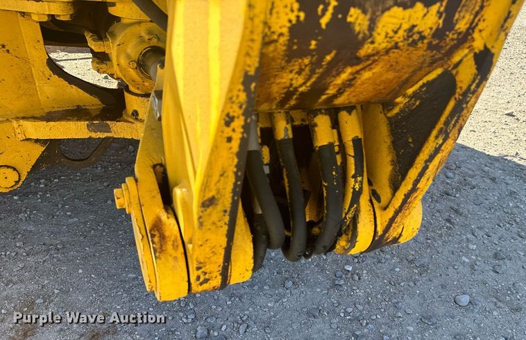 image for item DX3732 New Holland B95 backhoe