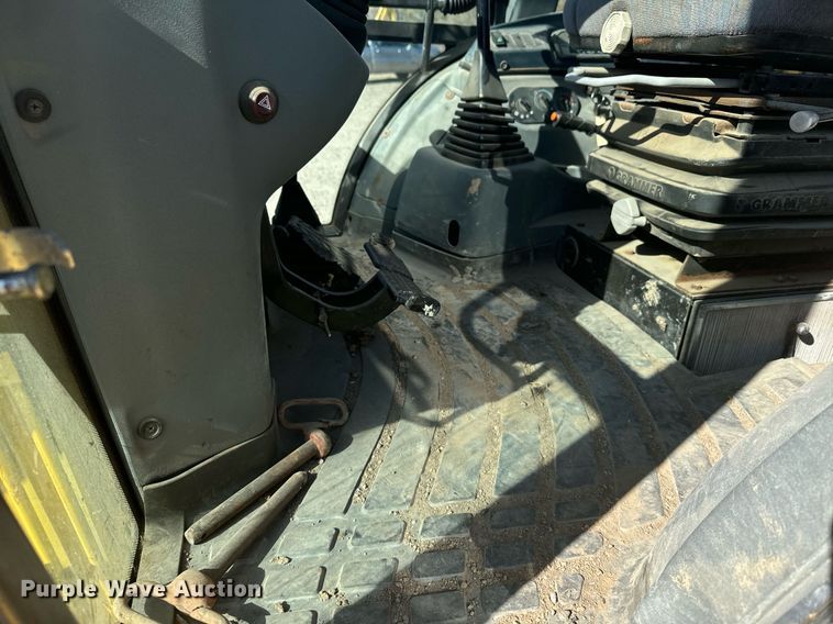 image for item DX3732 New Holland B95 backhoe