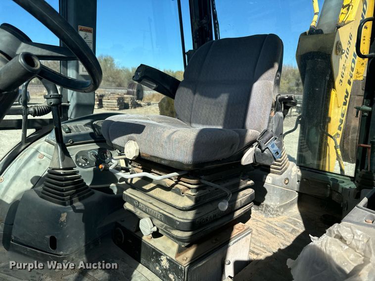 image for item DX3732 New Holland B95 backhoe