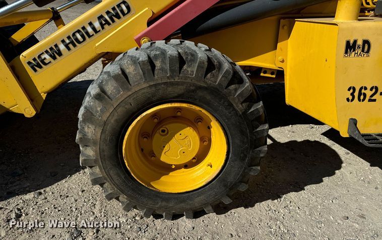 image for item DX3732 New Holland B95 backhoe