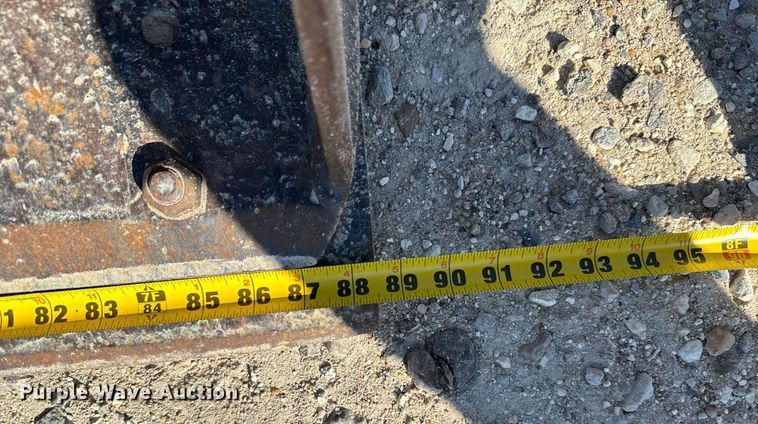 image for item DX3733 2003 New Holland LB75B backhoe