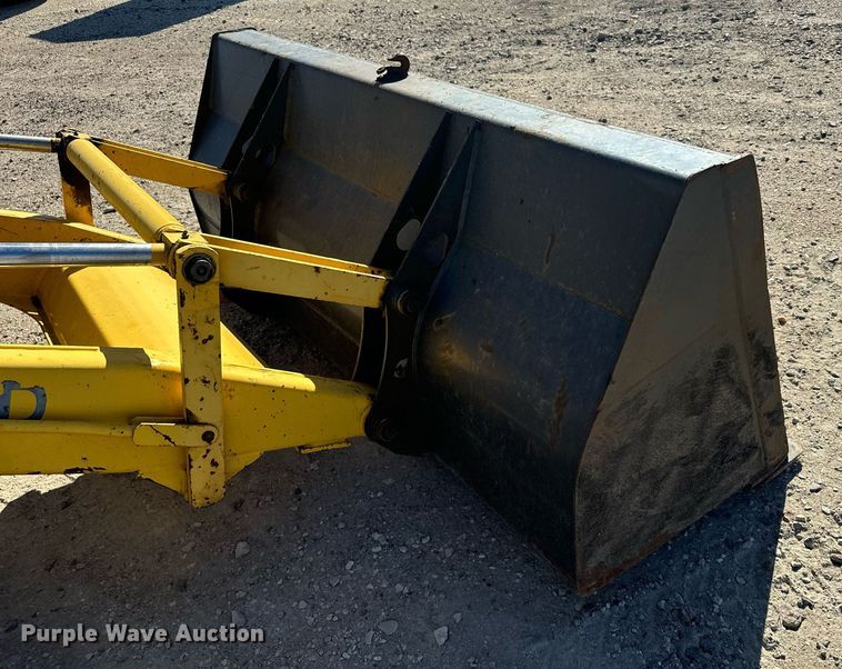 image for item DX3733 2003 New Holland LB75B backhoe