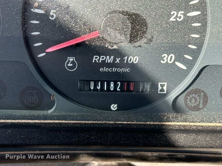 image for item DX3733 2003 New Holland LB75B backhoe