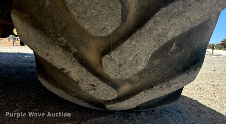 image for item DX3733 2003 New Holland LB75B backhoe