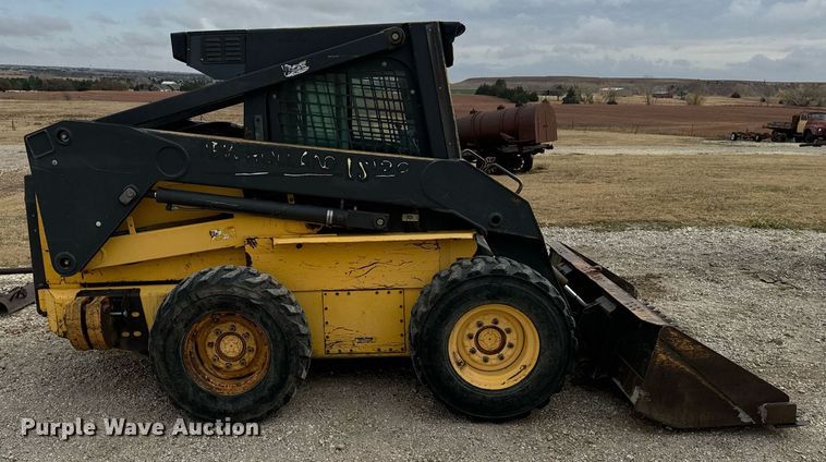 image for item DX3770 2003 New Holland LS190 skid steer loader