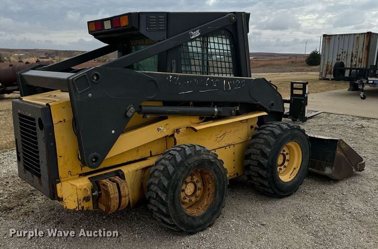 image for item DX3770 2003 New Holland LS190 skid steer loader