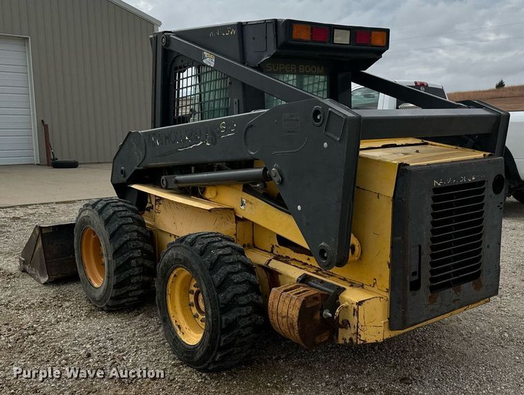 image for item DX3770 2003 New Holland LS190 skid steer loader