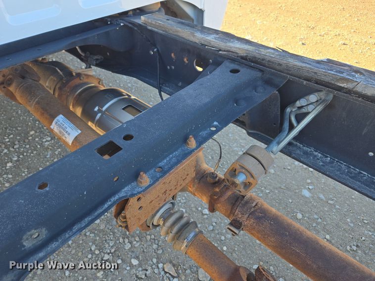 image for item EE7839 2010 Ford F550 Super Duty XL truck cab and chassis