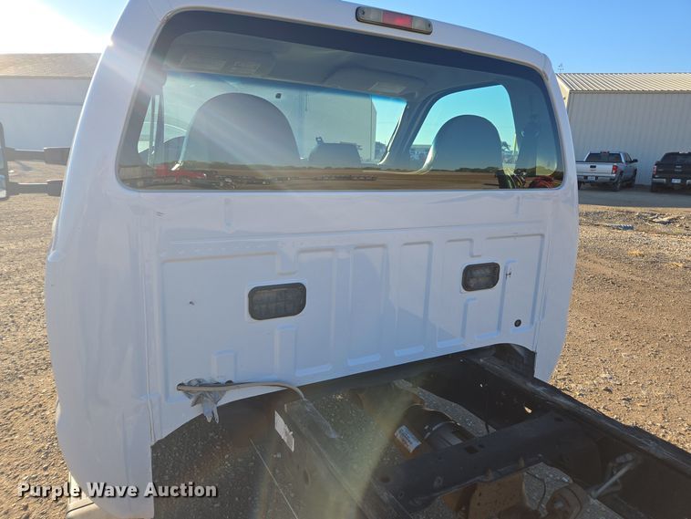 image for item EE7839 2010 Ford F550 Super Duty XL truck cab and chassis