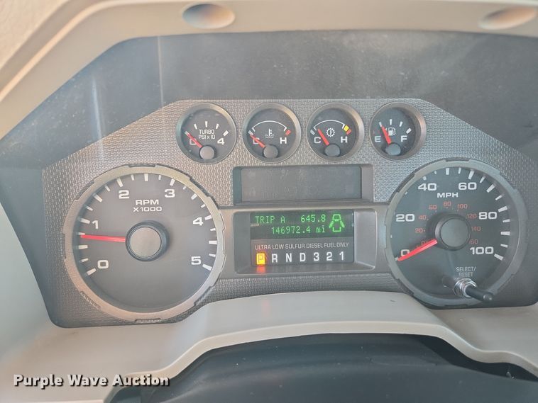 image for item EE7839 2010 Ford F550 Super Duty XL truck cab and chassis