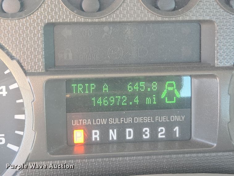 image for item EE7839 2010 Ford F550 Super Duty XL truck cab and chassis