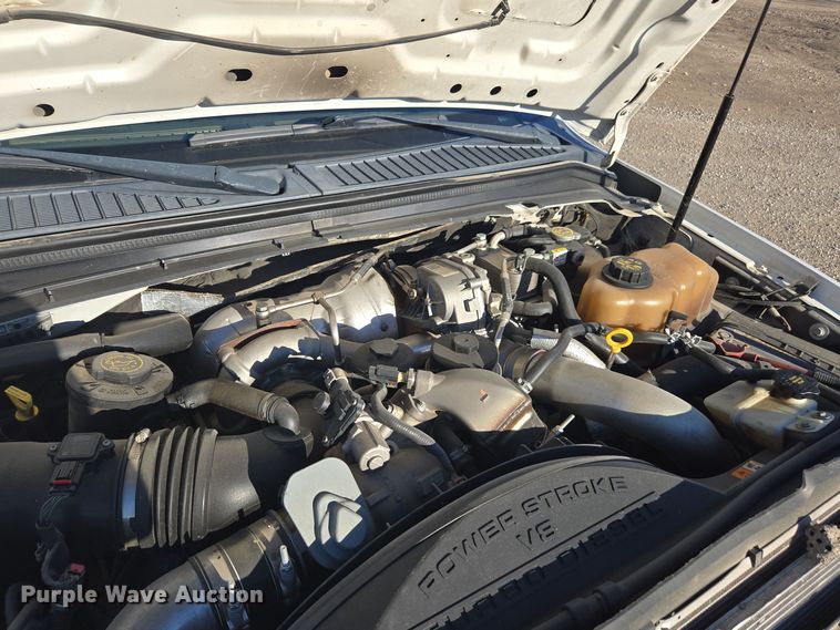 image for item EE7839 2010 Ford F550 Super Duty XL truck cab and chassis