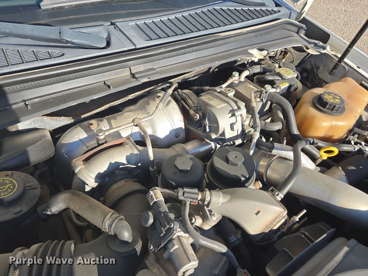 image for item EE7839 2010 Ford F550 Super Duty XL truck cab and chassis