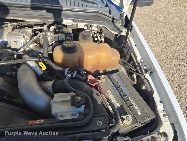 image for item EE7839 2010 Ford F550 Super Duty XL truck cab and chassis