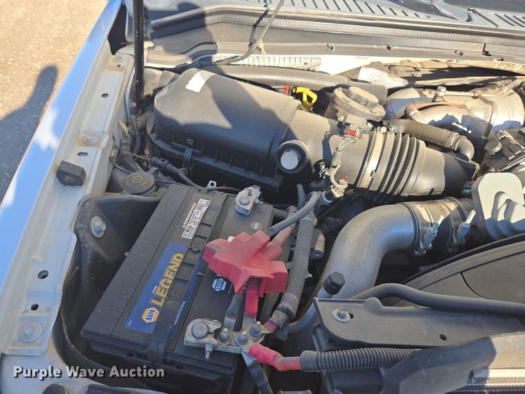 image for item EE7839 2010 Ford F550 Super Duty XL truck cab and chassis