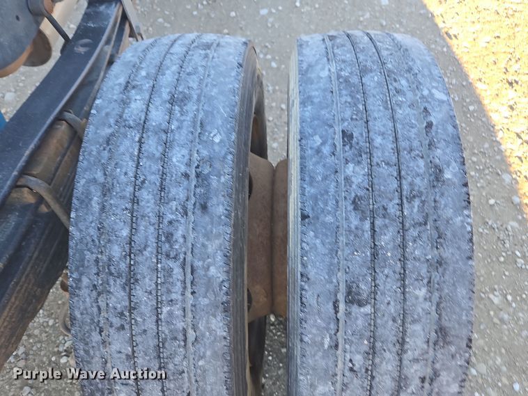 image for item EE7839 2010 Ford F550 Super Duty XL truck cab and chassis