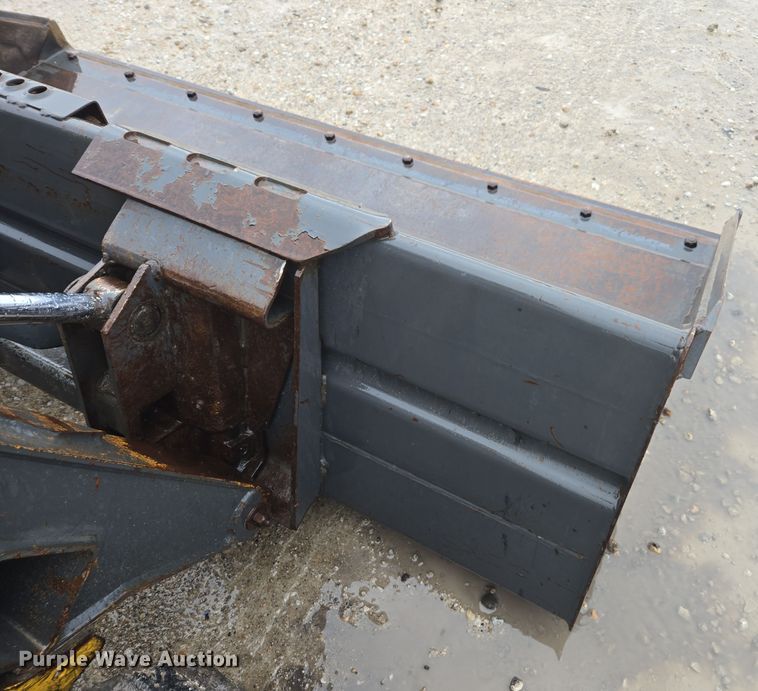 image for item EE7888 2006 New Holland C190 tracked skid steer loader