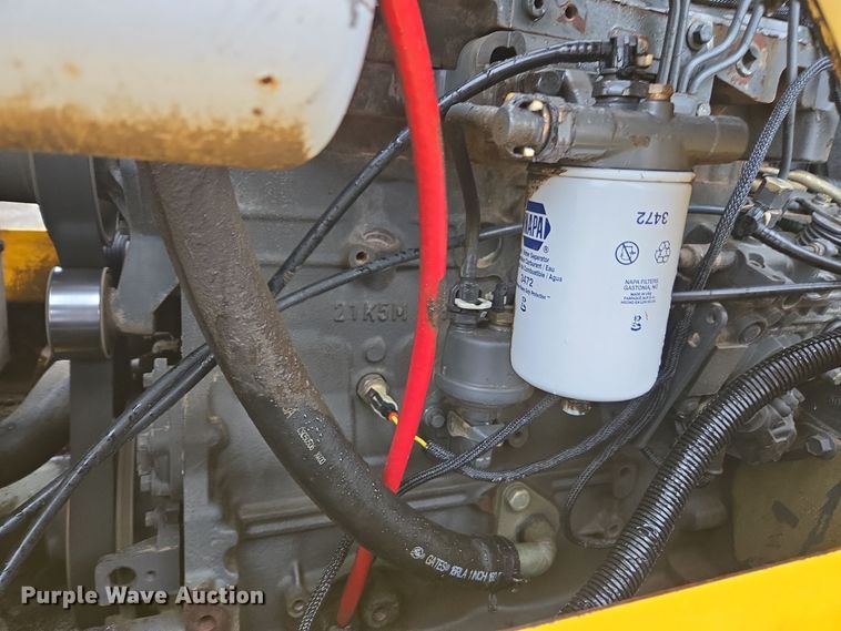 image for item EE7888 2006 New Holland C190 tracked skid steer loader