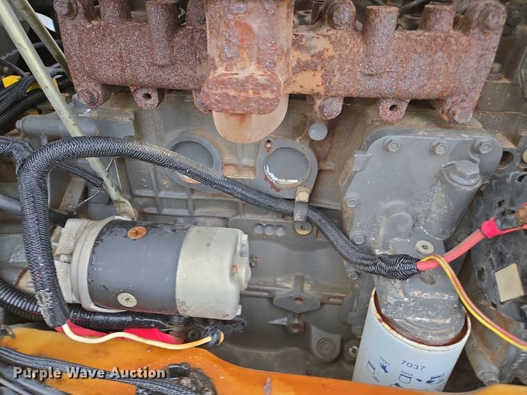 image for item EE7888 2006 New Holland C190 tracked skid steer loader