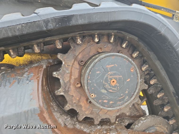 image for item EE7888 2006 New Holland C190 tracked skid steer loader