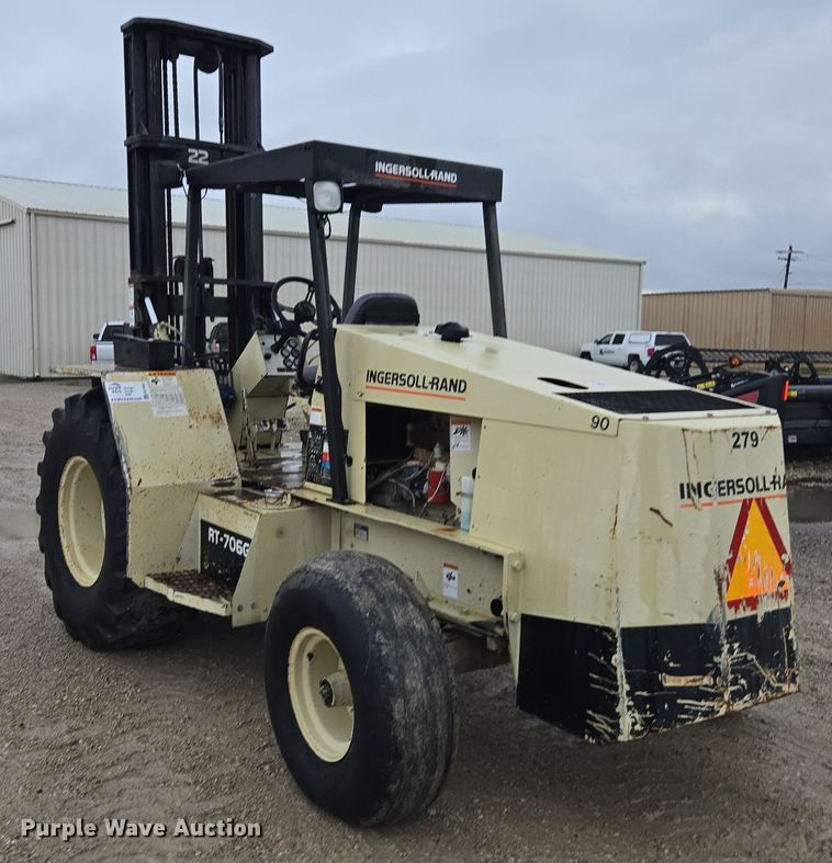 image for item EE7892 Ingersoll Rand  RT-706G forklift