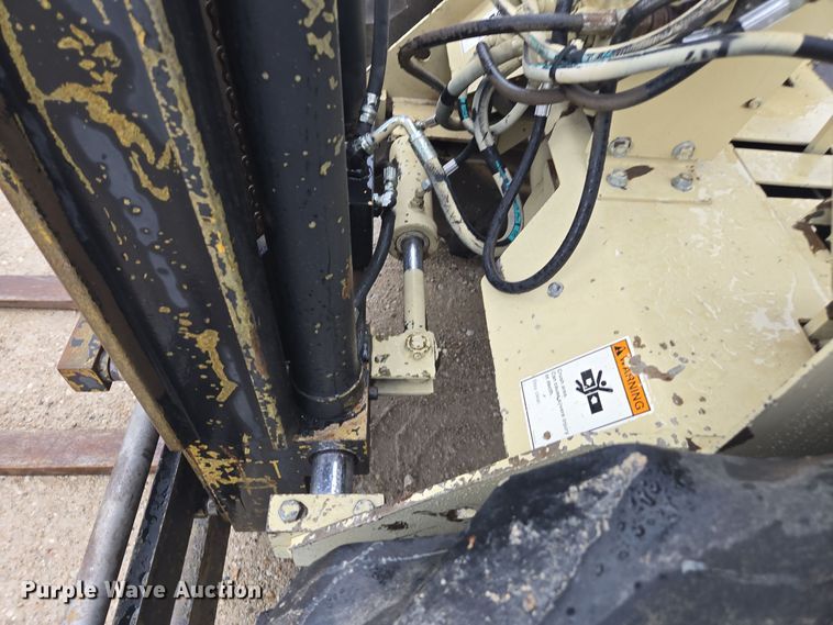 image for item EE7892 Ingersoll Rand  RT-706G forklift