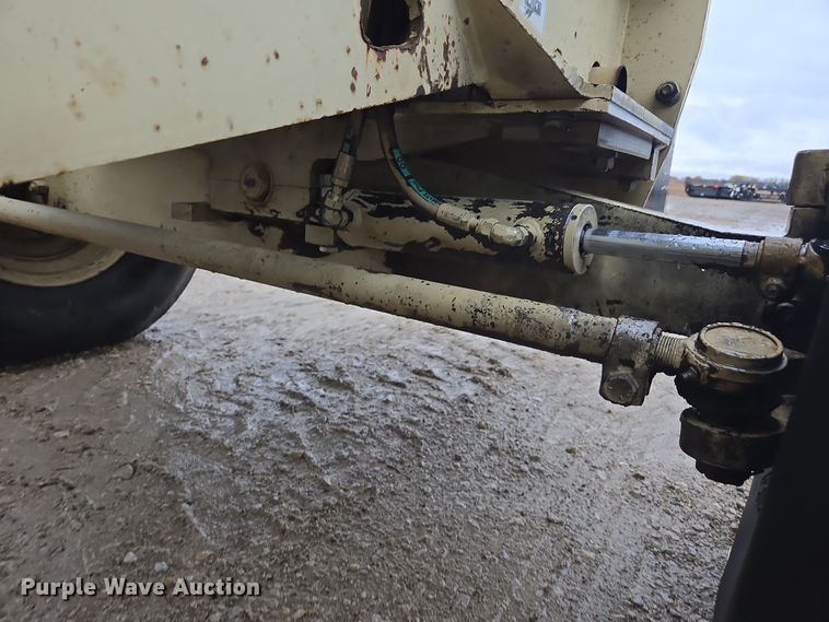 image for item EE7892 Ingersoll Rand  RT-706G forklift