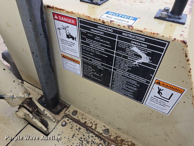 image for item EE7892 Ingersoll Rand  RT-706G forklift