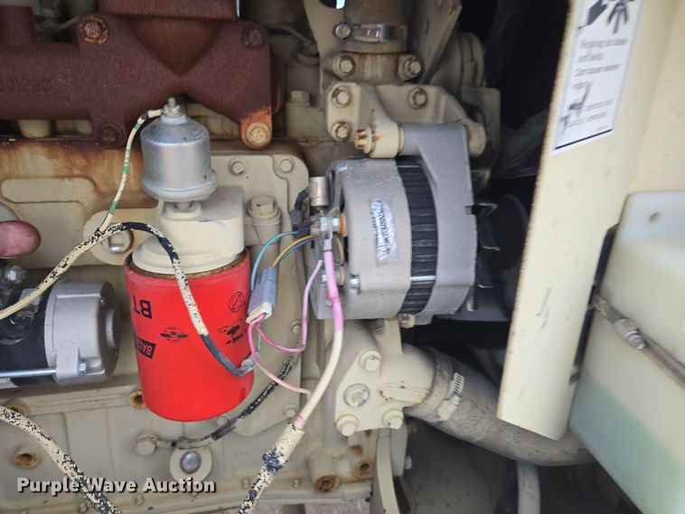 image for item EE7892 Ingersoll Rand  RT-706G forklift