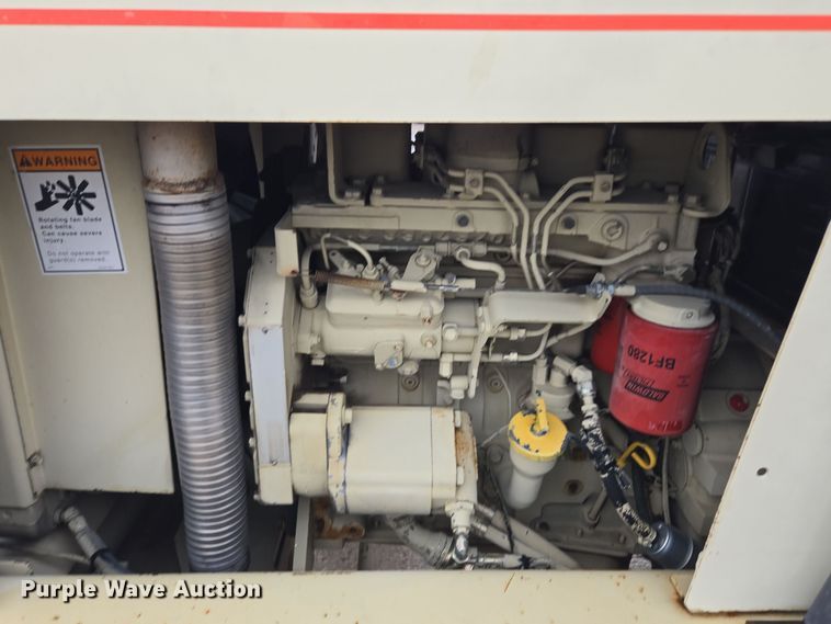 image for item EE7892 Ingersoll Rand  RT-706G forklift