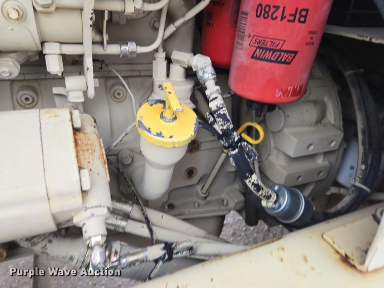 image for item EE7892 Ingersoll Rand  RT-706G forklift