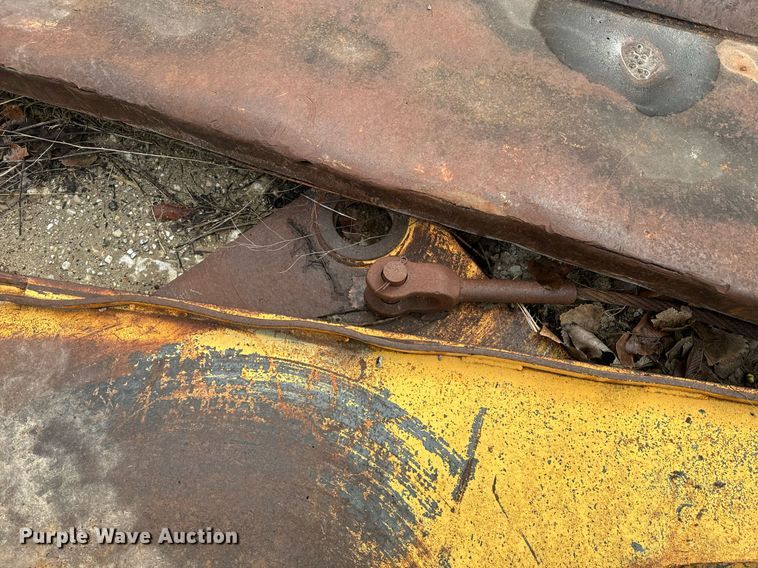 image for item EE7897 (4) Volvo haul truck tailgates