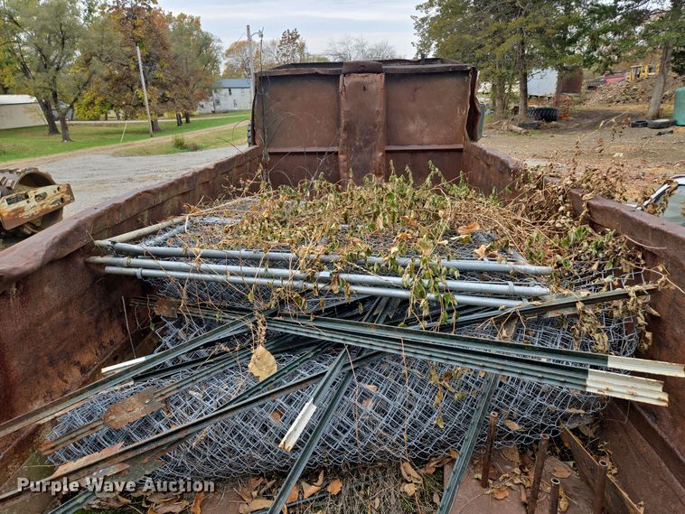 image for item EE8687 1978 International S2500 dump truck