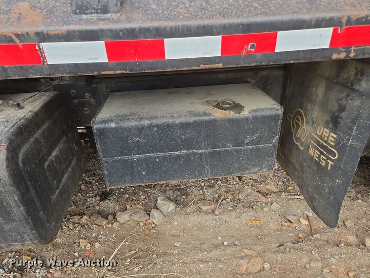 image for item EE8687 1978 International S2500 dump truck