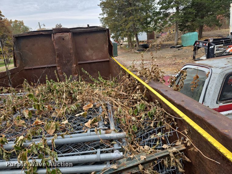image for item EE8687 1978 International S2500 dump truck