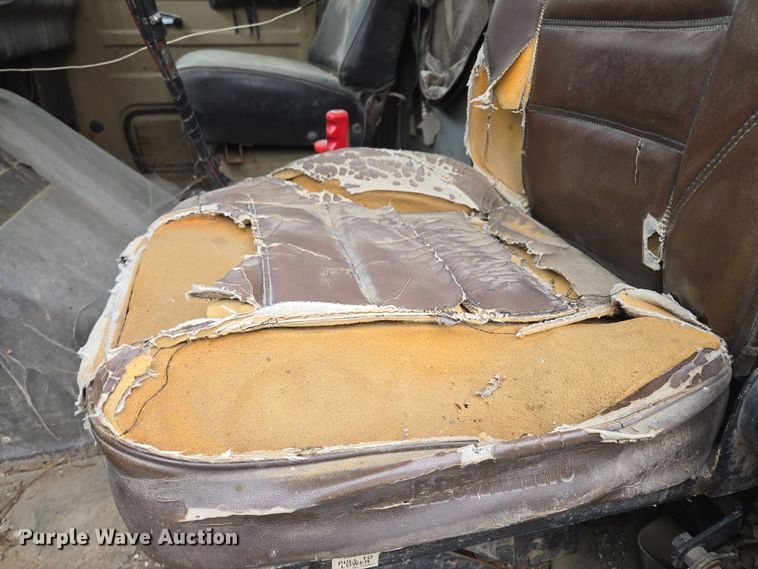 image for item EE8687 1978 International S2500 dump truck